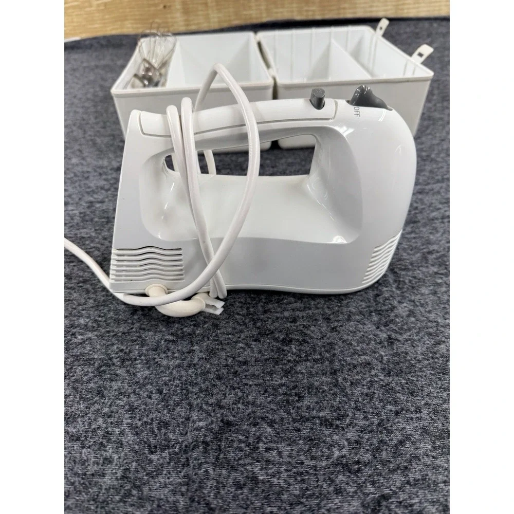 Vintage Hamilton Beach 5 Speed Hand Mixer Model 62577 With Storage Case Beaters